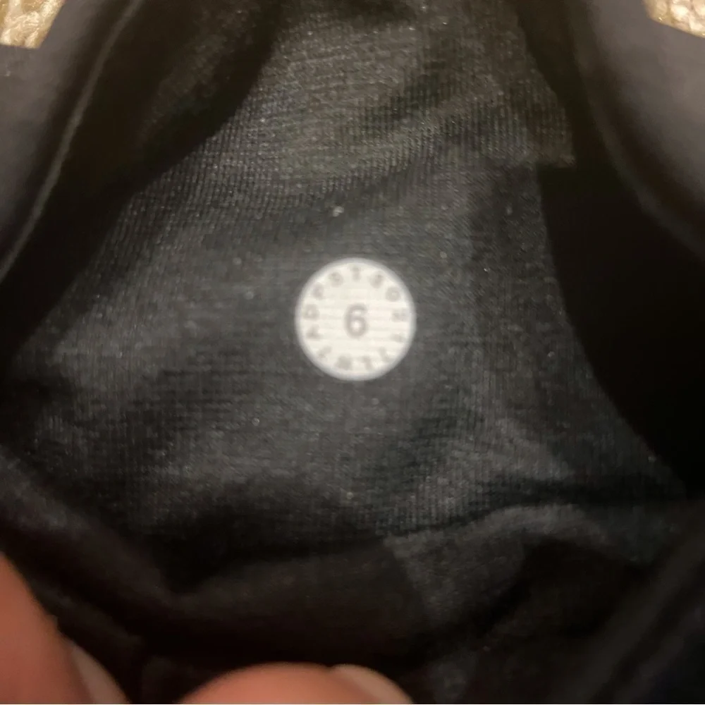 lululemon athletica great preowned